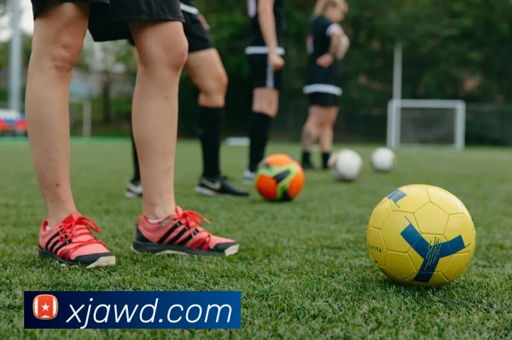 问鼎娱乐APP 体育赛事宣传图